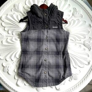 - Xs  Columbia fleece vest
